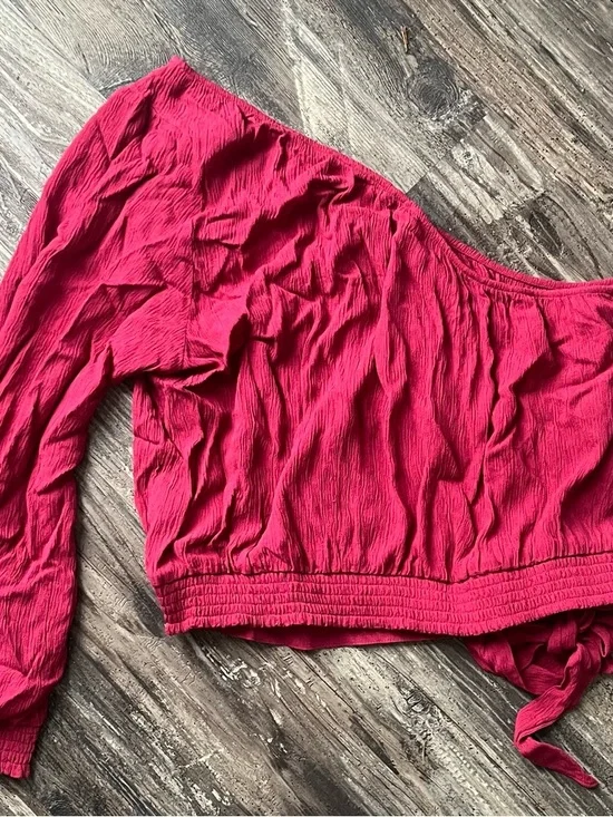 American Eagle Women's Fuschia Tie-Hem One Sleeve Top - Picture 3 of 3